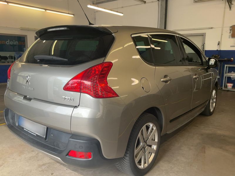Peugeot 3008 2.0 HDi Hybrid4 2012 – снимка 8