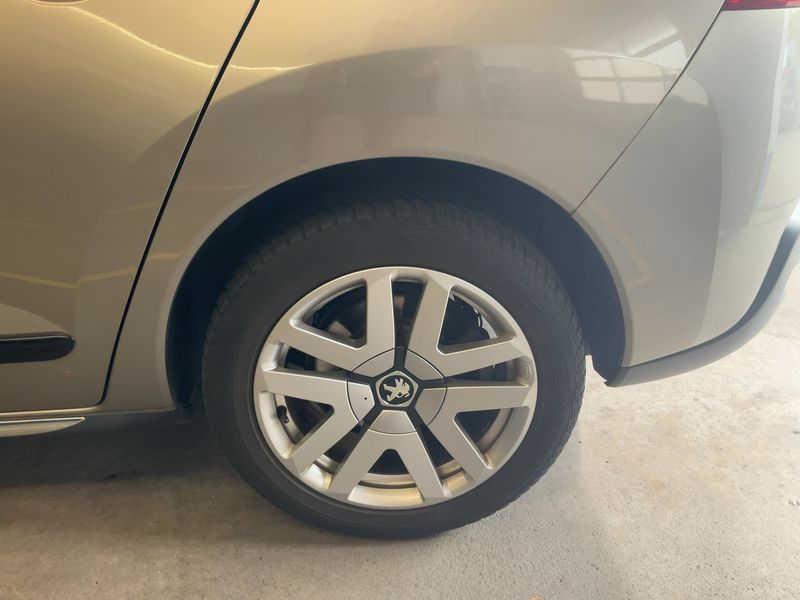 Peugeot 3008 2.0 HDi Hybrid4 2012 – снимка 5