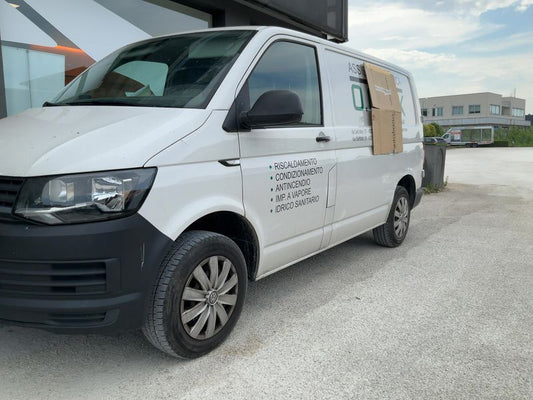 Volkswagen T6 Transporter 2.0 TDI Kasten 2017 – снимка 2