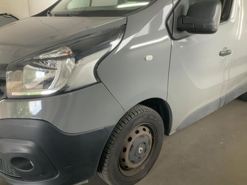 Renault Trafic 1.6 dCi Energy L1H1 2,7t Komfort 2018 – снимка 2