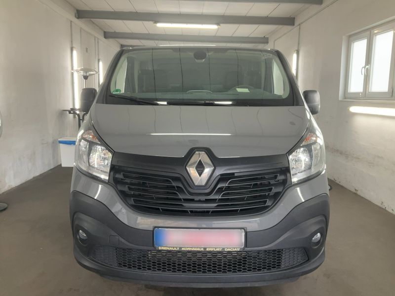 Renault Trafic 1.6 dCi Energy L1H1 2,7t Komfort 2018 – снимка 9