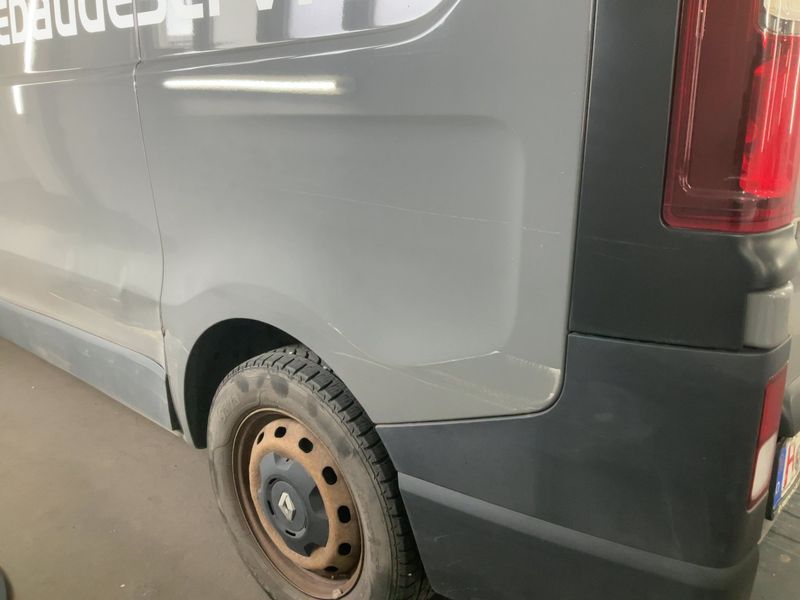Renault Trafic 1.6 dCi Energy L1H1 2,7t Komfort 2018 – снимка 3