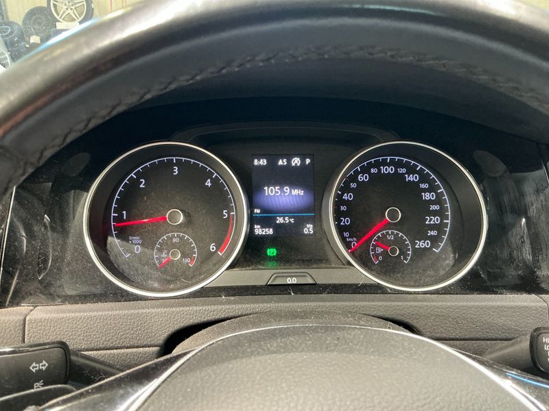 Volkswagen Golf VII 2.0 TDI Allstar BlueMotion Tech 2016 – снимка 19