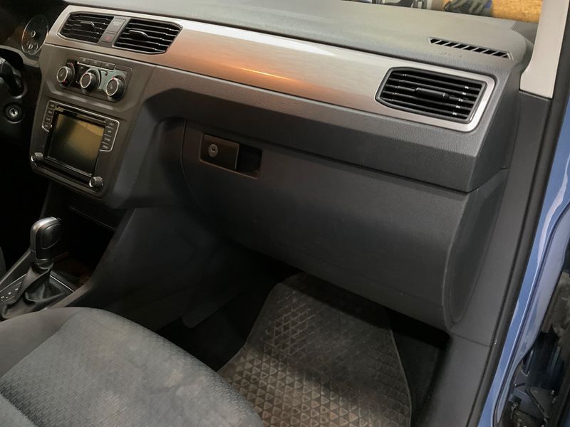 Volkswagen Caddy 2.0 TDI Maxi Trendline BlueMotion Tech 2018 – снимка 29