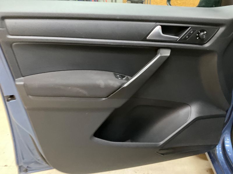 Volkswagen Caddy 2.0 TDI Maxi Trendline BlueMotion Tech 2018 – снимка 33