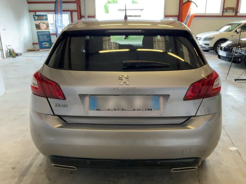 Peugeot 308 1.2 e-THP Style 2017 – снимка 7