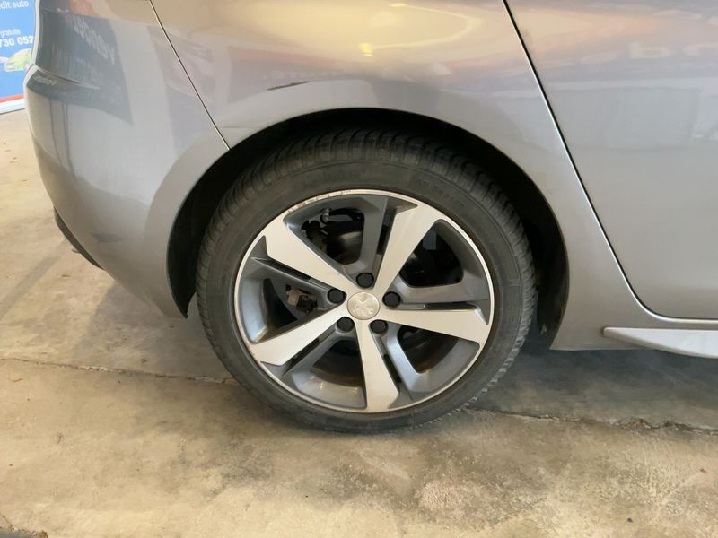 Peugeot 308 1.2 e-THP Style 2017 – снимка 9