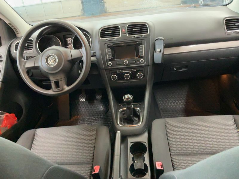Volkswagen Golf VI 1.6 TDI Trendline BlueMotion Tech 2012 – снимка 17