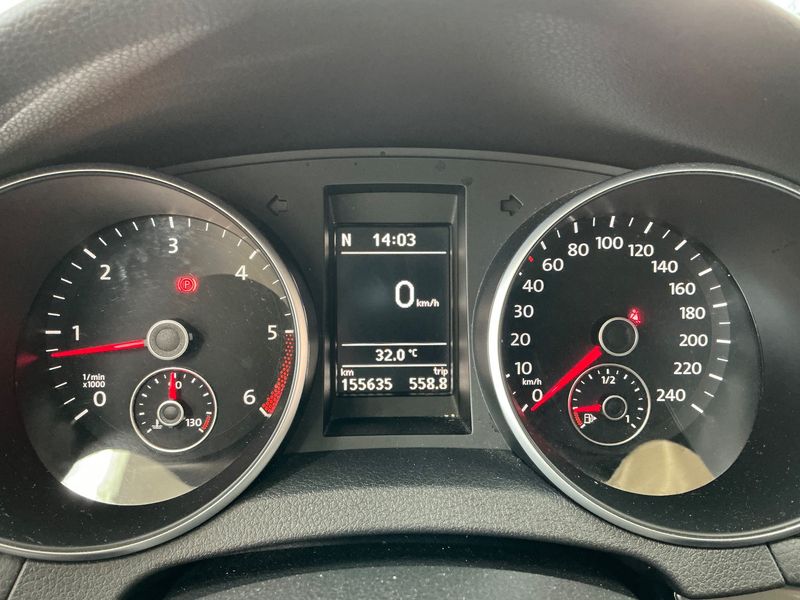 Volkswagen Golf VI 1.6 TDI Trendline BlueMotion Tech 2012 – снимка 18