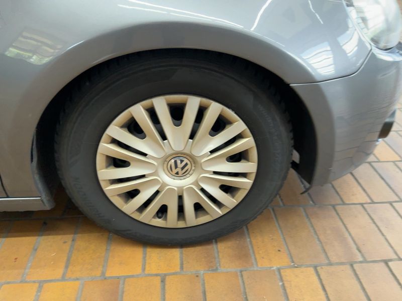 Volkswagen Golf VI 1.6 TDI Trendline BlueMotion Tech 2012 – снимка 11