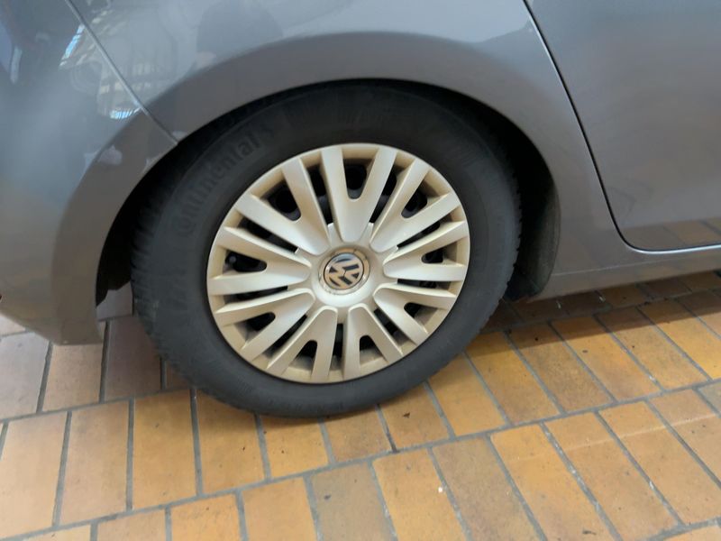 Volkswagen Golf VI 1.6 TDI Trendline BlueMotion Tech 2012 – снимка 9