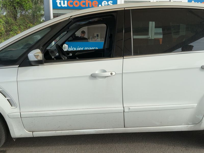 Ford S-Max 2.0 TDCi Titanium 2011 – снимка 4