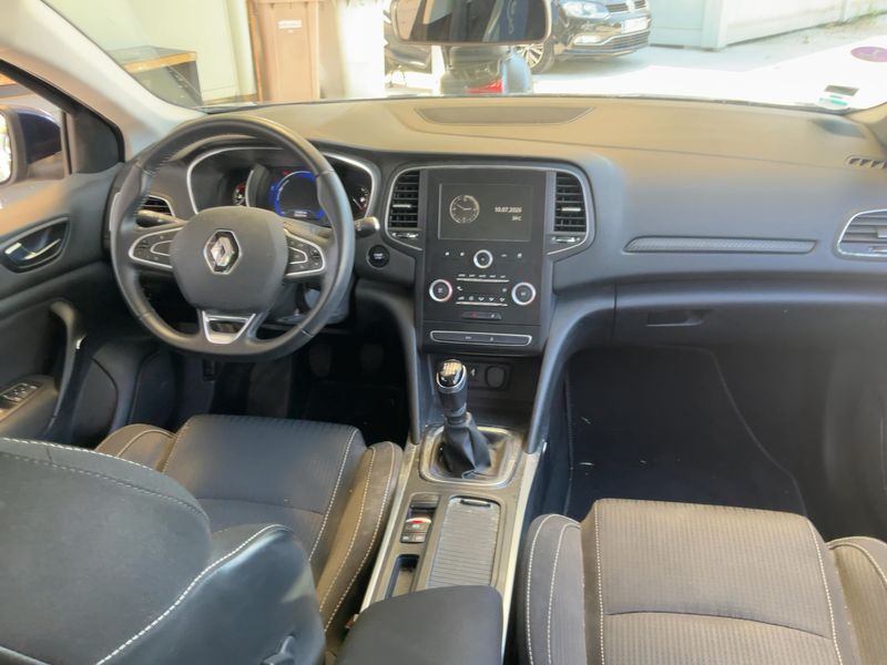 Renault Megane 1.2 TCe Energy Zen 2017 – снимка 17