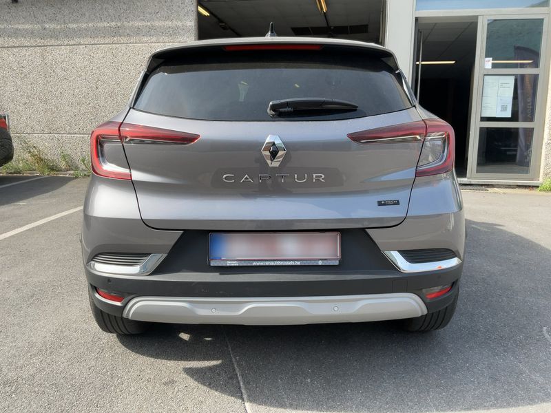 Renault Captur 1.6 Hybrid E-Tech Techno 2023 – снимка 7