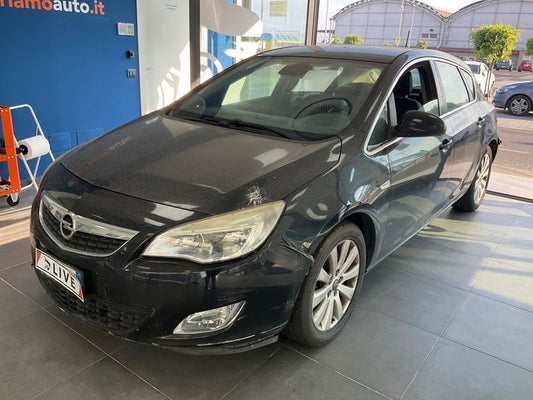 Opel Astra 1.7 CDTI Cosmo 2011