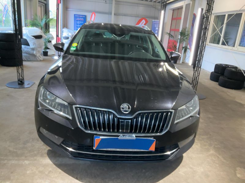 Skoda Superb 2.0 TDI Style 2017 – снимка 14