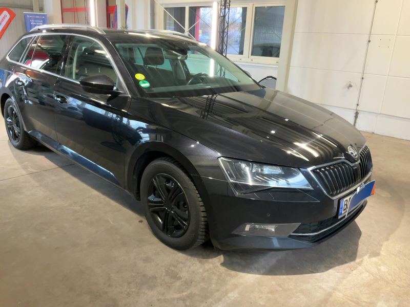 Skoda Superb 2.0 TDI Style 2017 – снимка 12