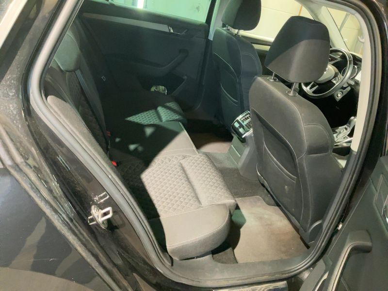 Skoda Superb 2.0 TDI Style 2017 – снимка 20
