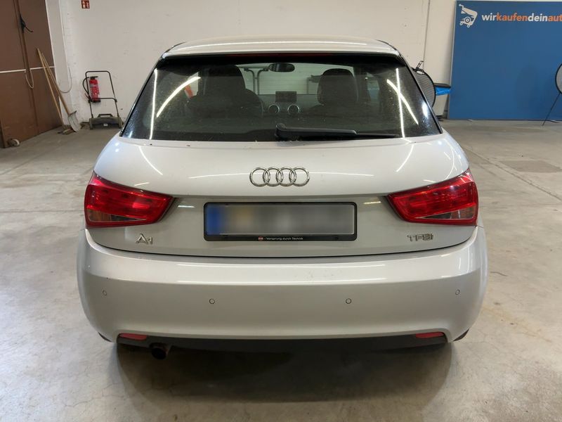 Audi A1 1.2 TFSI Attraction 2013 – снимка 7