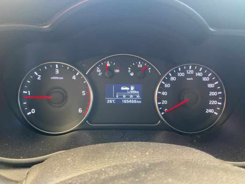 Kia Carens 1.7 CRDi Drive 2014 – снимка 18