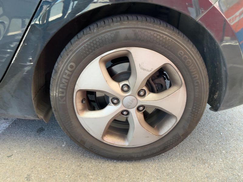 Kia Carens 1.7 CRDi Drive 2014 – снимка 5