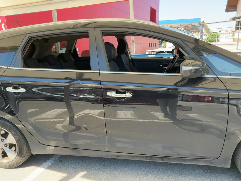 Kia Carens 1.7 CRDi Drive 2014 – снимка 10