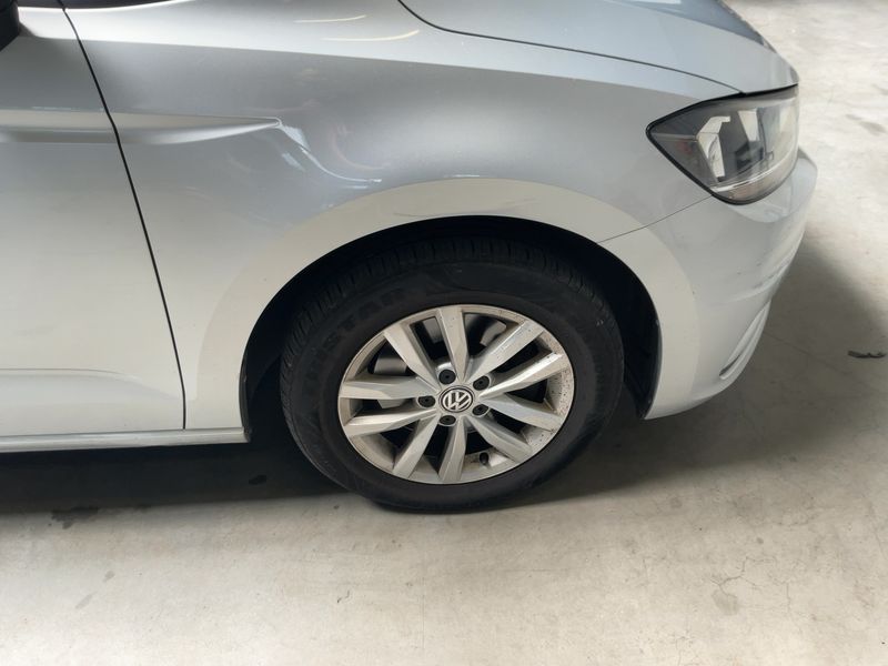 Volkswagen Touran 1.6 TDI Confortline Business BlueMotion Tech 2018 – снимка 11