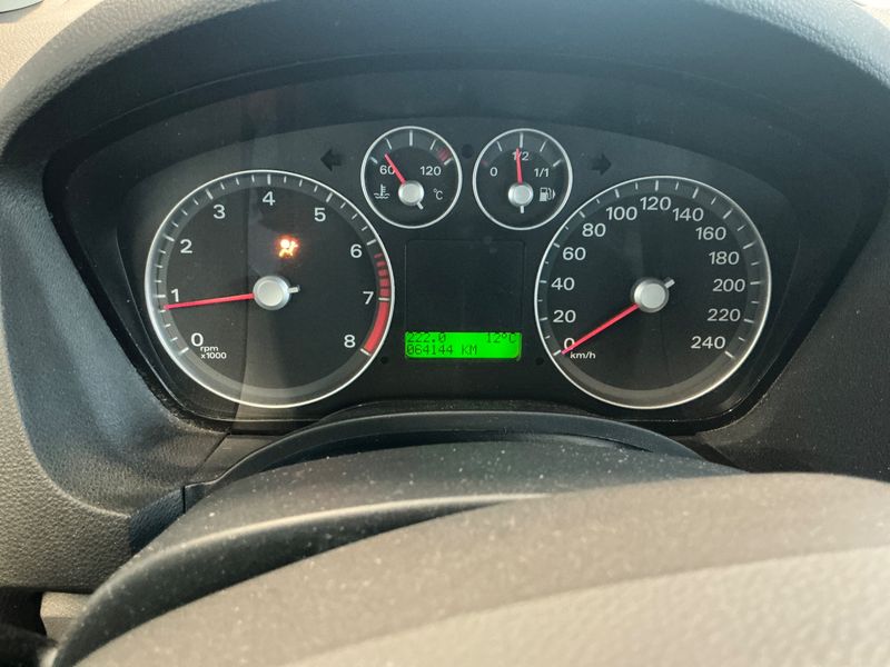 Ford C-Max 1.6 Ti-VCT Trend 2005 – снимка 4