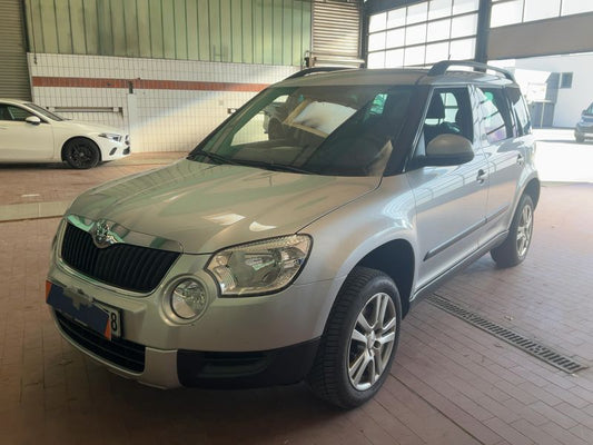 Skoda Yeti 2.0 TDI Ambition 4x4 2013 – снимка 1