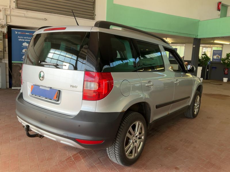Skoda Yeti 2.0 TDI Ambition 4x4 2013 – снимка 8