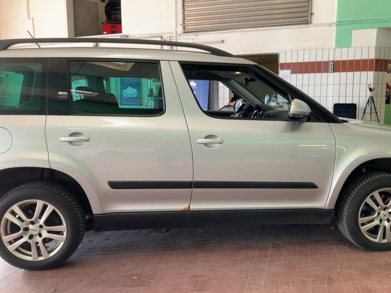 Skoda Yeti 2.0 TDI Ambition 4x4 2013 – снимка 10