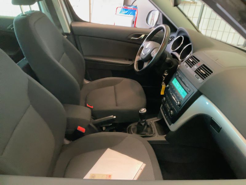 Skoda Yeti 2.0 TDI Ambition 4x4 2013 – снимка 17