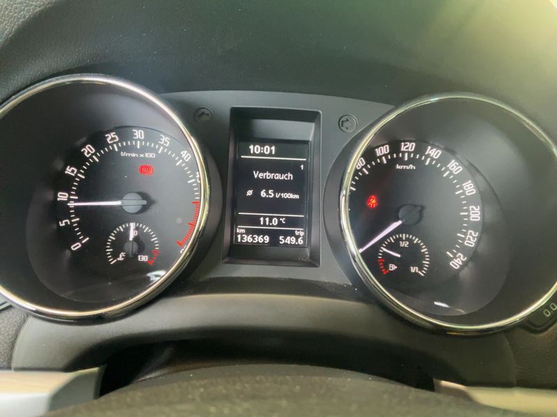 Skoda Yeti 2.0 TDI Ambition 4x4 2013 – снимка 19