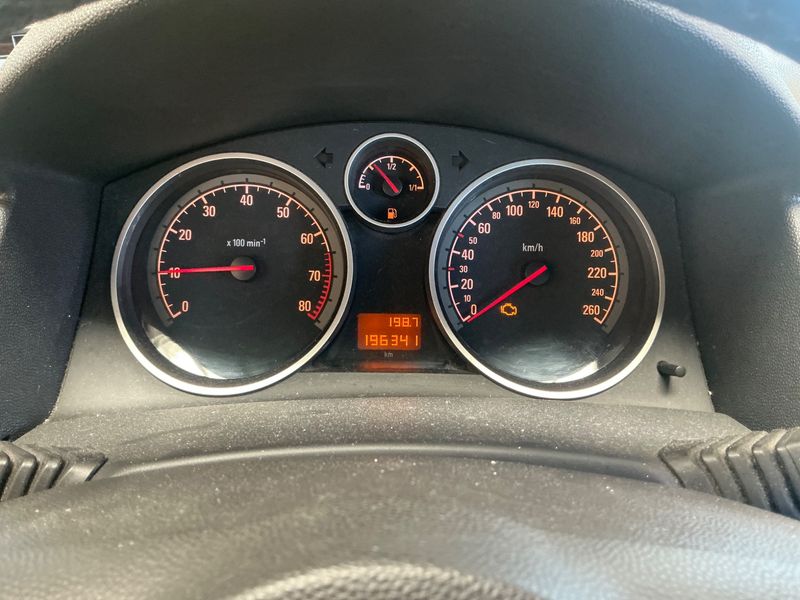 Opel Astra 1.4 Edition 2008 – снимка 4
