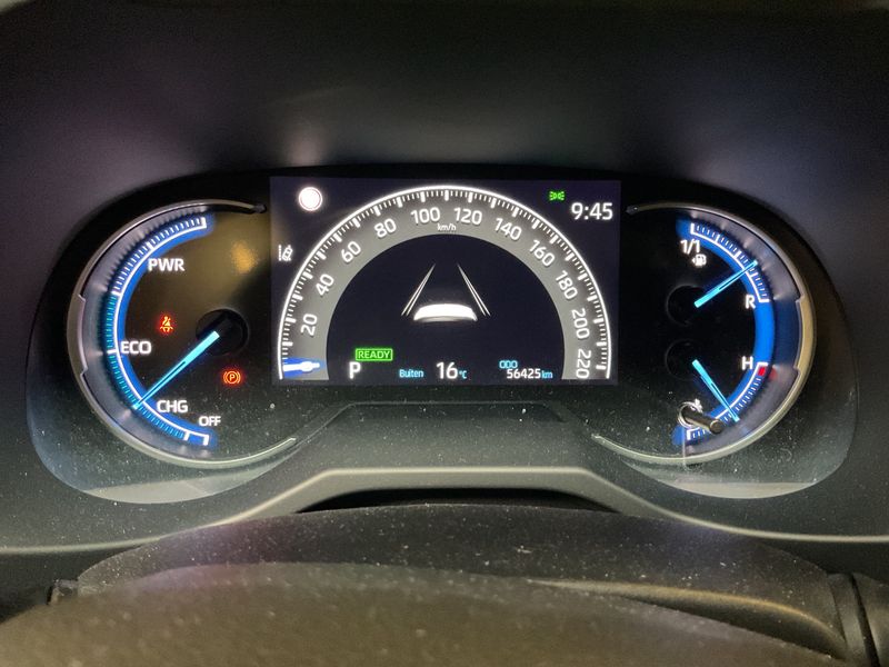 Toyota RAV 4 2.5 Hybrid 4x2 Style Selection 2023 – снимка 18