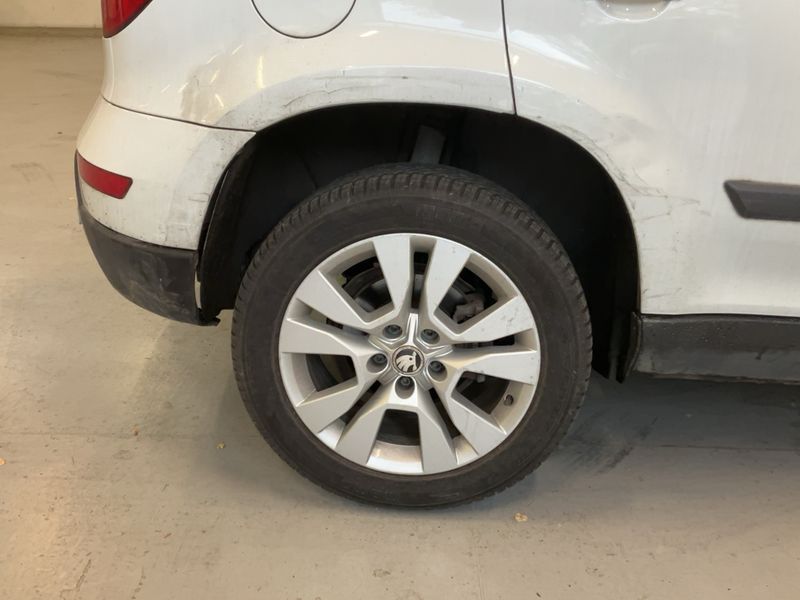 Skoda Yeti 2.0 TDI Elegance Outdoor 4x4 2014 – снимка 9
