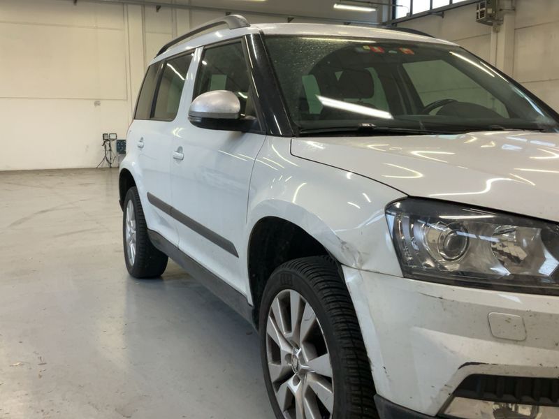 Skoda Yeti 2.0 TDI Elegance Outdoor 4x4 2014 – снимка 12