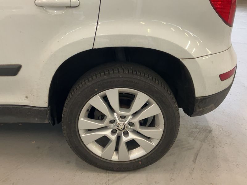 Skoda Yeti 2.0 TDI Elegance Outdoor 4x4 2014 – снимка 5