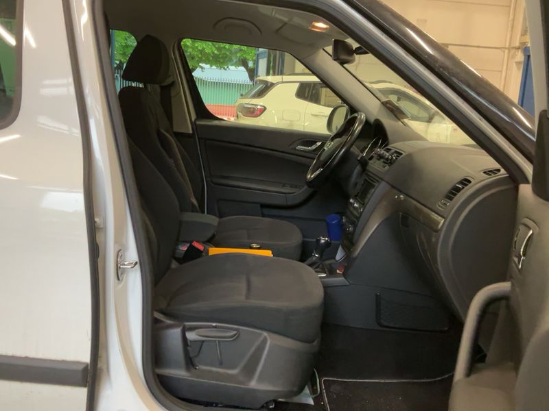 Skoda Yeti 2.0 TDI Elegance Outdoor 4x4 2014 – снимка 16