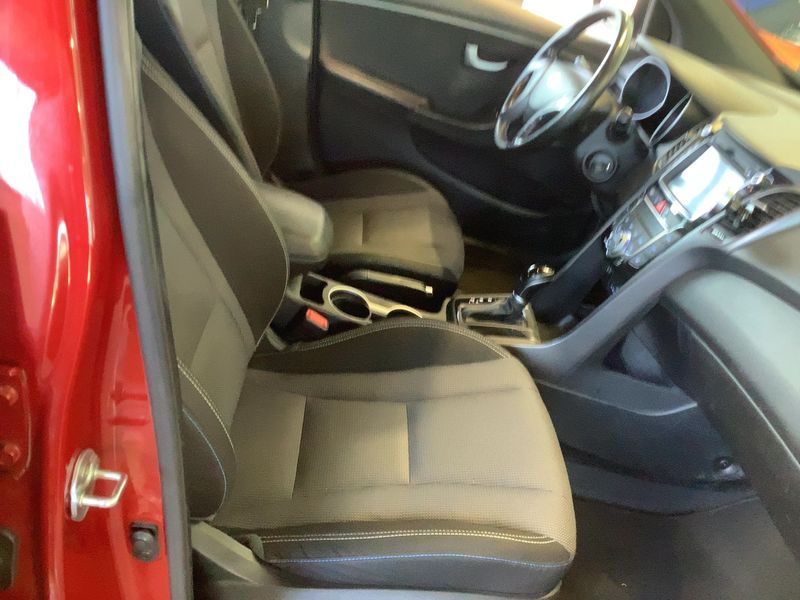 Hyundai i30 1.6 GDI Passion blue 2017 – снимка 16