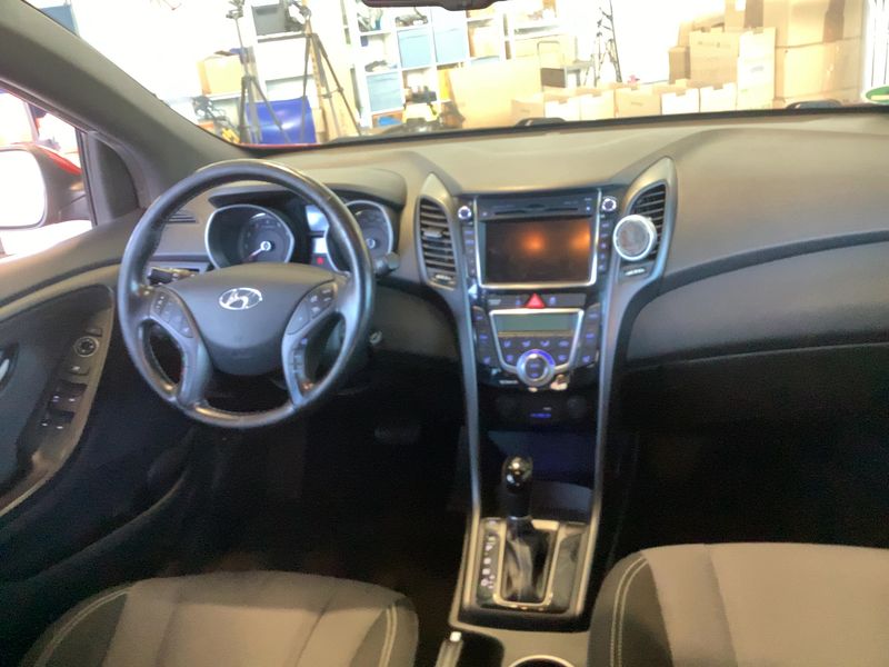 Hyundai i30 1.6 GDI Passion blue 2017 – снимка 17