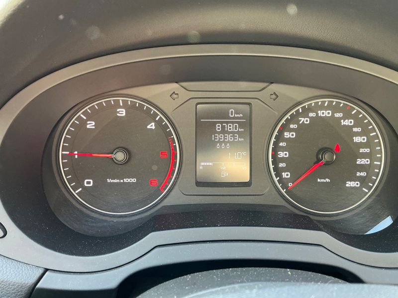 Audi Q3 2.0 TDI quattro 2012 – снимка 19