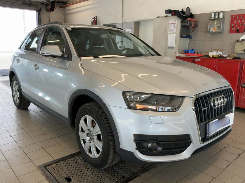 Audi Q3 2.0 TDI quattro 2012 – снимка 12