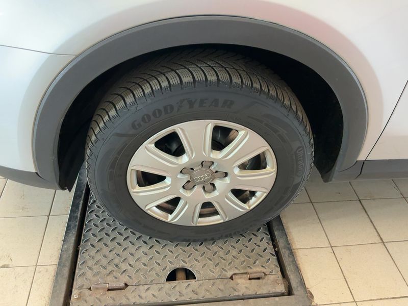 Audi Q3 2.0 TDI quattro 2012 – снимка 3