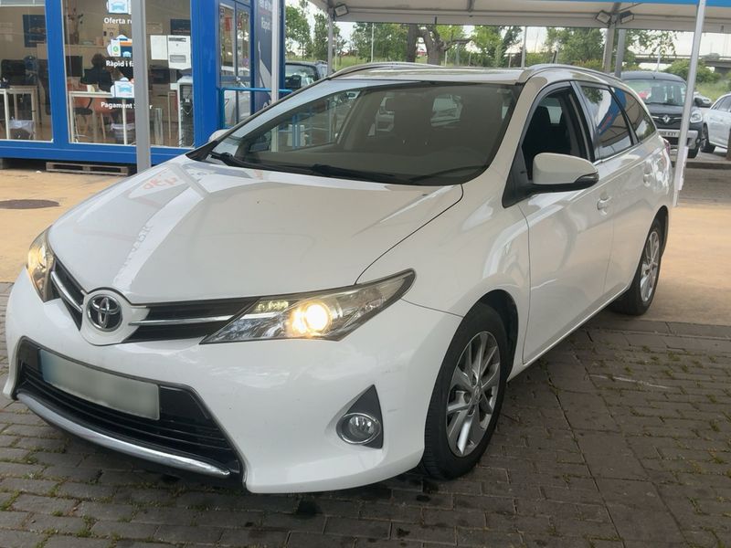 Toyota Auris 1.6 Business 2015 – снимка 1