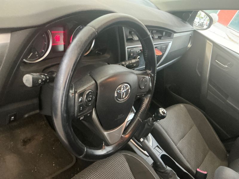 Toyota Auris 1.6 Business 2015 – снимка 22