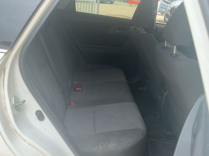 Toyota Auris 1.6 Business 2015 – снимка 19