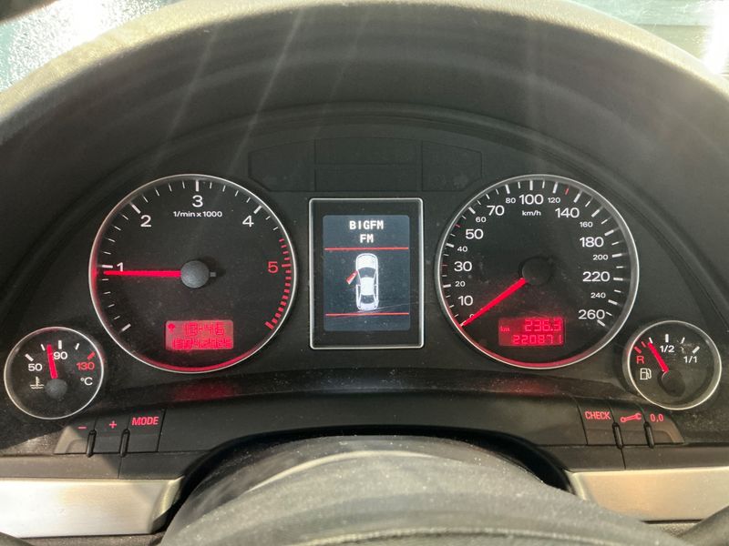 Audi A4 2.0 TDI 2006 – снимка 4