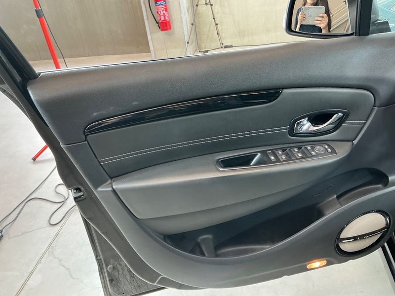 Renault Grand Scenic 1.6 dCi BOSE Edition 2016 – снимка 42