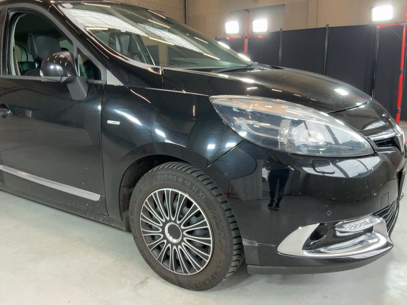 Renault Grand Scenic 1.6 dCi BOSE Edition 2016 – снимка 12